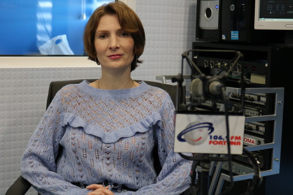 მშობლებმა უნდა გამიჯნონ ზრუნვა ჰიპერმზრუნველობისგან, სიფრთხილე შიშისგან - 7 რჩევა ფსიქოლოგისგან